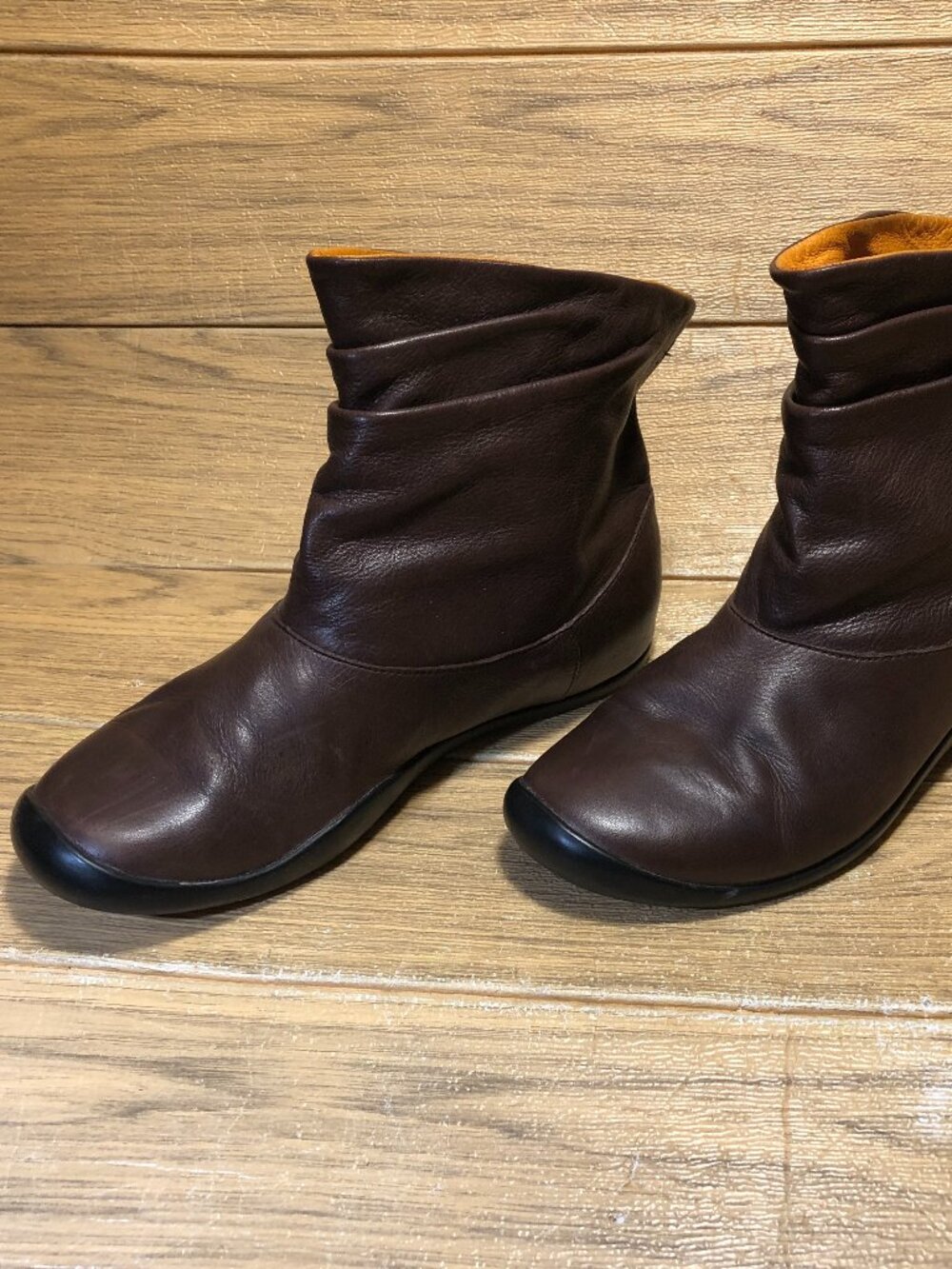 Tsubo women brown leather booties,